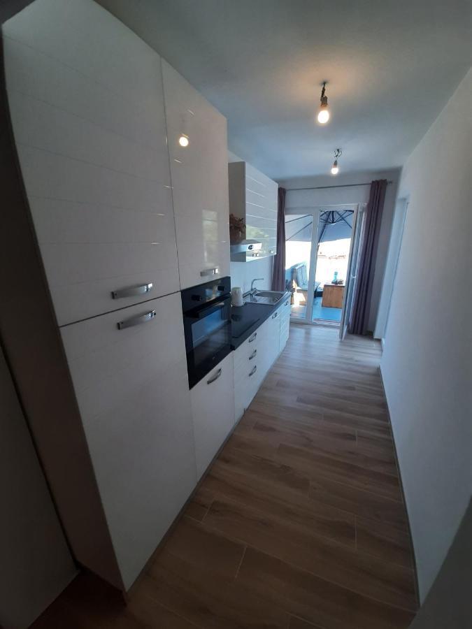 Apartments Borna Drage Luaran gambar